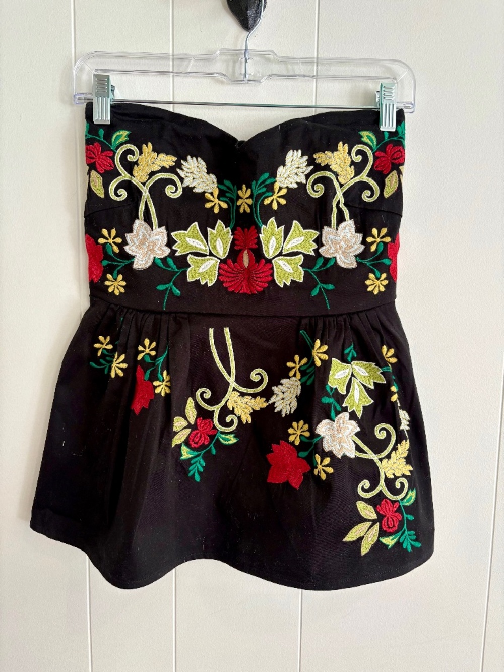 Embroidered Strapless Peplum